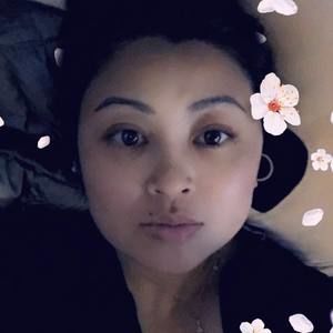 Meet your Posher, Eva